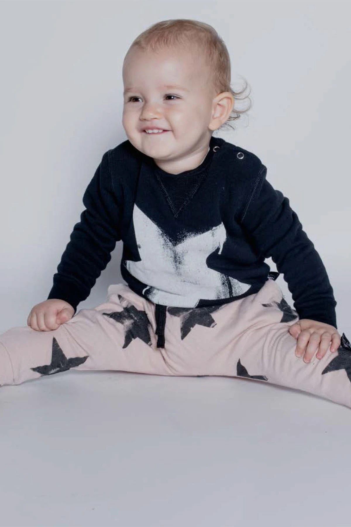 Nununu Faded Star Baggy Baby Pants - Powder Pink - Image 2